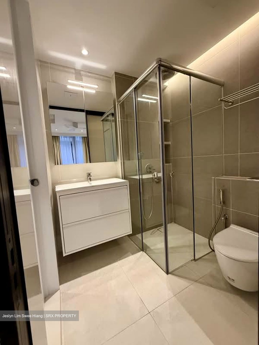 Eng Aun Park (D11), Terrace #588107681